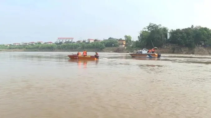 Phát hiện ba thi thể nghi là nạn nhân vụ 5 học sinh đuối nước ở Phú Thọ