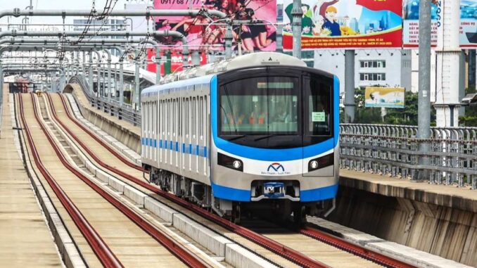 Metro số 1 chính thức vận hành thương mại sáng nay, 22.12