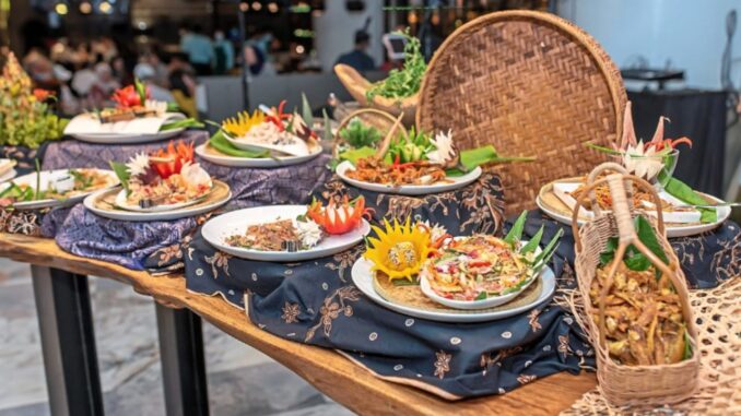 Đi ăn buffet phải biết quy tắc ‘3 trước 4 sau’ để không bị lỗ